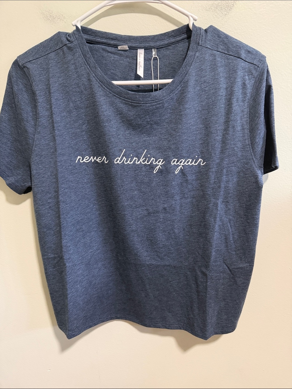 NWT! Travis Mathew T-Shirt Size Small